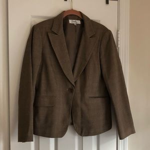 Great brown suit for the fall.